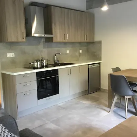 بيت للعطل Lagkada